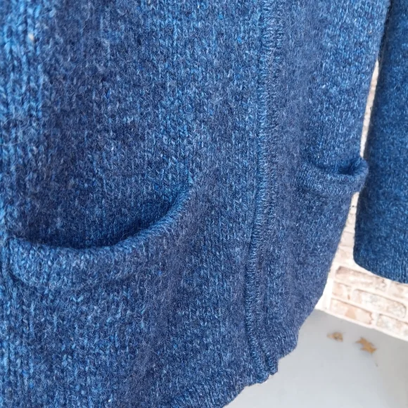 L.L. Bean Wool Blend Zip-Up Sweater - Picture 4 of 5